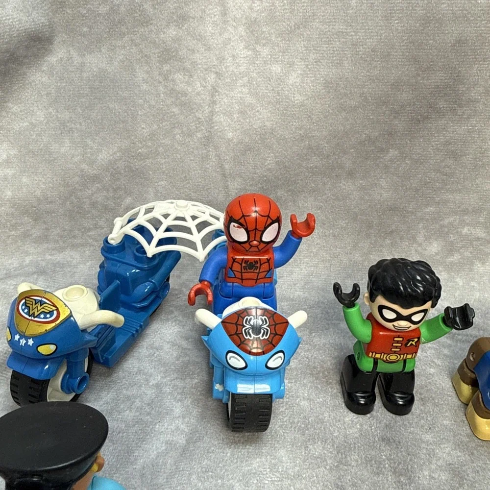 Lego duplo figures